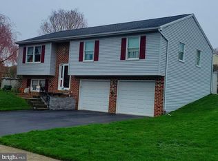 65 Pine Ridge Cir, Enola, PA 17025