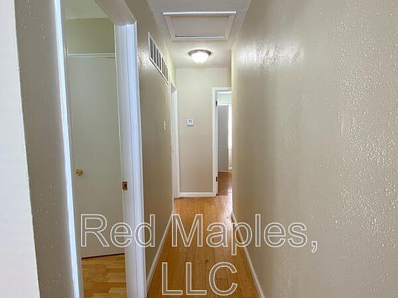 4th image of 10431 Renfrew Dr