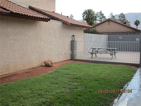 3rd image of 760 Linn Ln