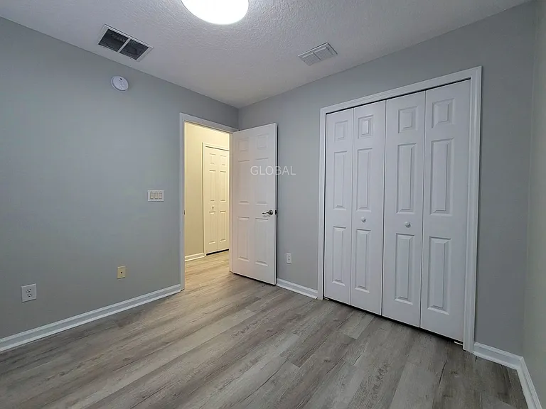 10254 Park Commons Dr — Photo 9