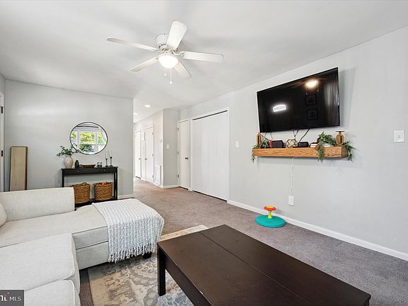 5th image of 708 Lindale Ave
