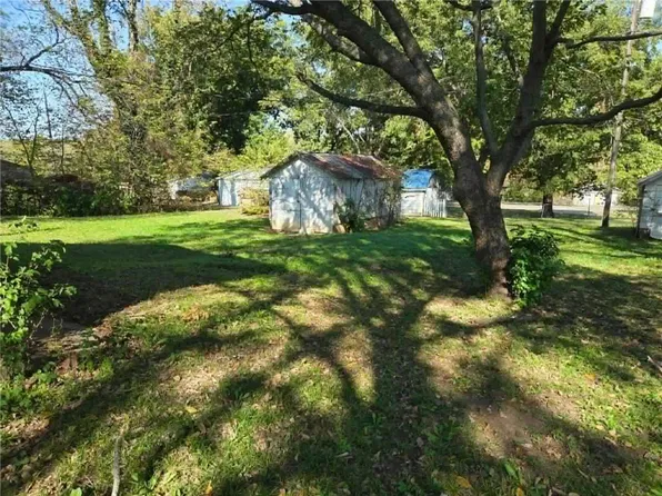 314 W Osage St, Fulton, KS 66738