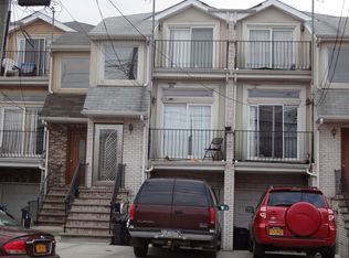 368 Sand Ln, Staten Island, NY 10305