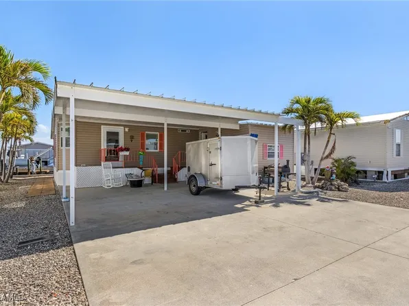 3008 Sloop Ln, Saint James City, FL 33956
