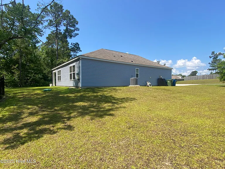 413 High Ridge Ct — Photo 7