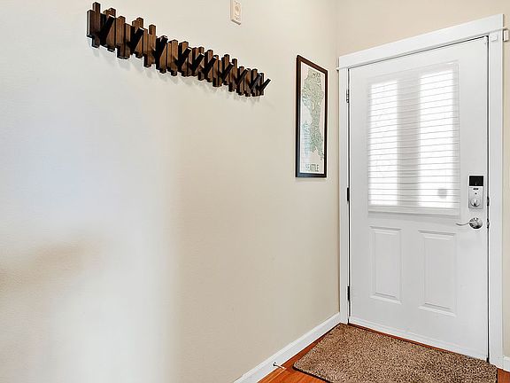 4th image of 7322 Rainier Ave S Unit 605