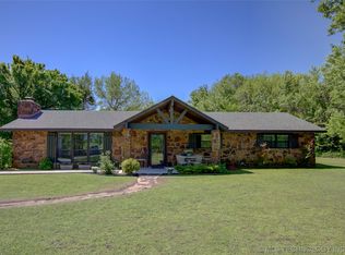8220 E 146th St N, Collinsville, OK 74021