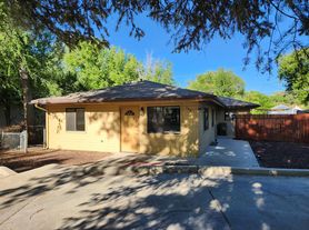 739 N Walnut St, Prescott, AZ