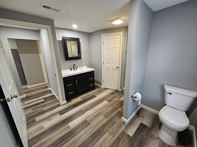 2818 S Rotherwood Ave — Photo 11