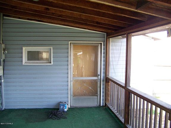 Screened in Porch