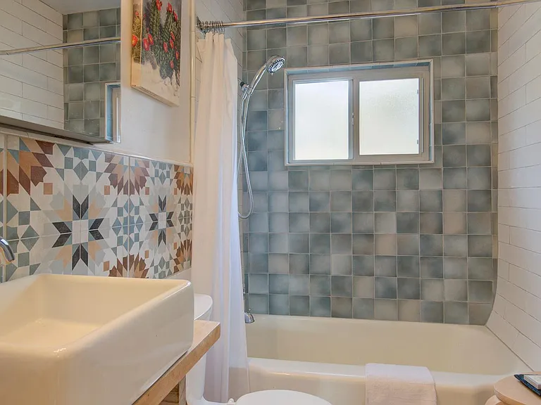 2289 Kelly Ave SW — Photo 26