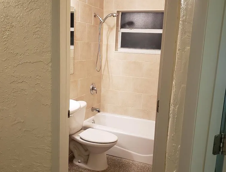 432 Jefferson Ave — Photo 5