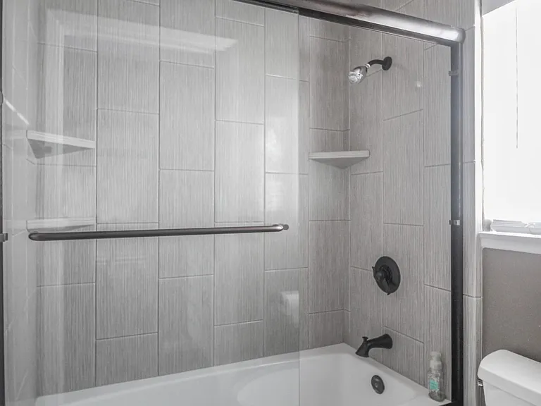 49 N Parkwood Ave #1 — Photo 15