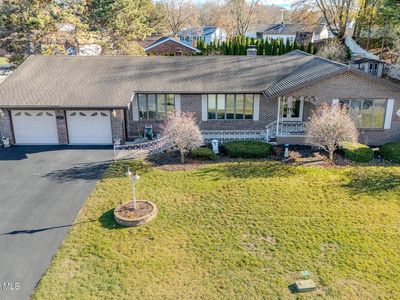 15 Huntleigh Drive, Loudonville, NY, 12211