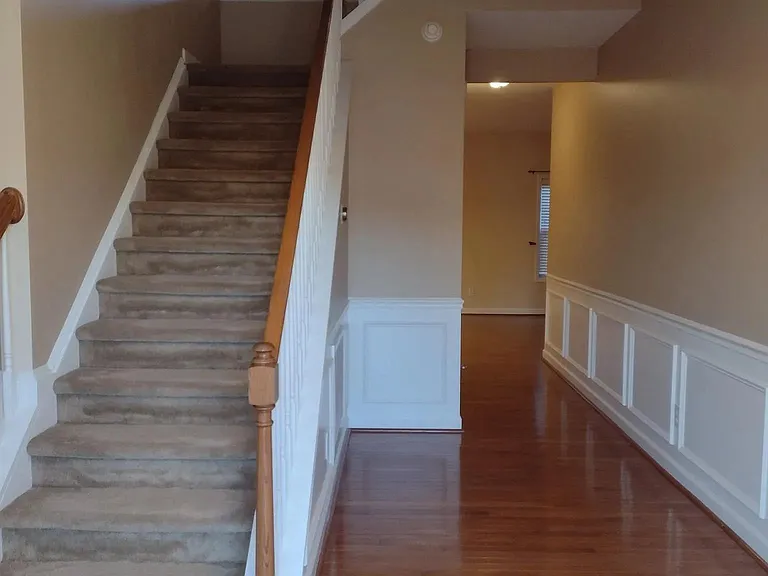 5425 Stone Crossing Dr — Photo 3