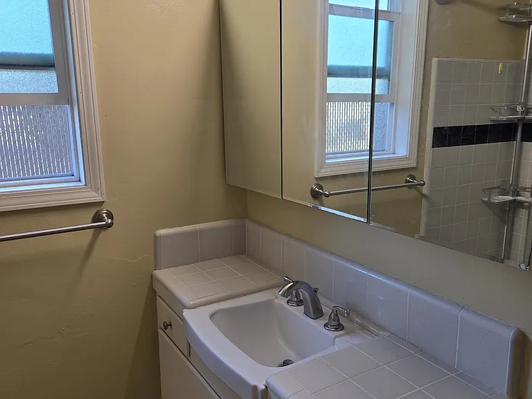 40 Harkness Ave #4 — Photo 17