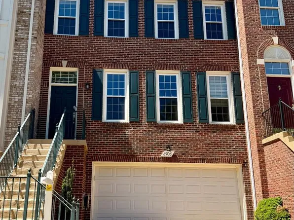 2706 Pembsly Dr, Vienna, VA 22181
