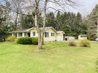 52491 Kenilworth Rd, South Bend, IN 46637