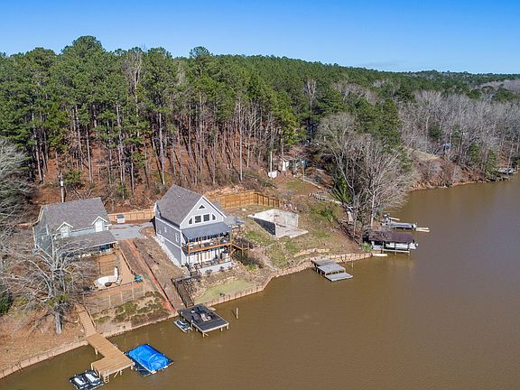 5th image of 1135 Lakeview Dr