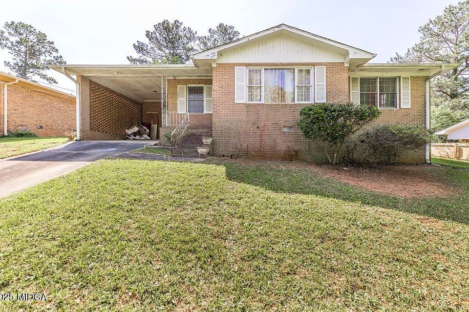 1st image of 3271 Commodore Dr