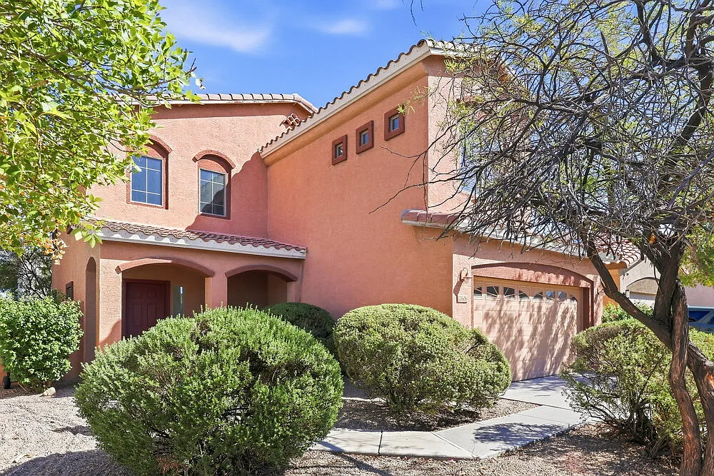 3 bed, 2.5 bath, 2255 sqft, $2,345 — Photo 4