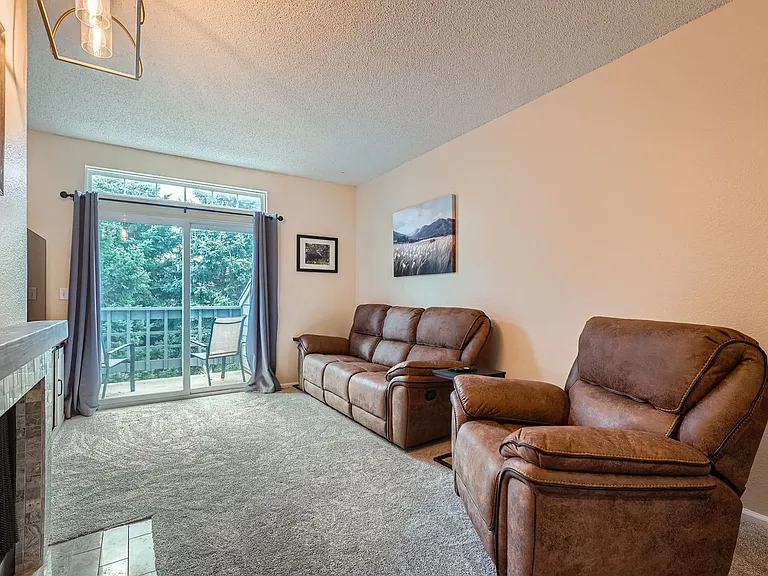 7430 Singing Hills Dr — Photo 7