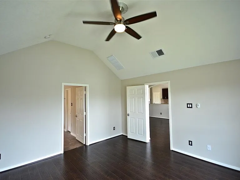 2727 Lake Villa Dr — Photo 8