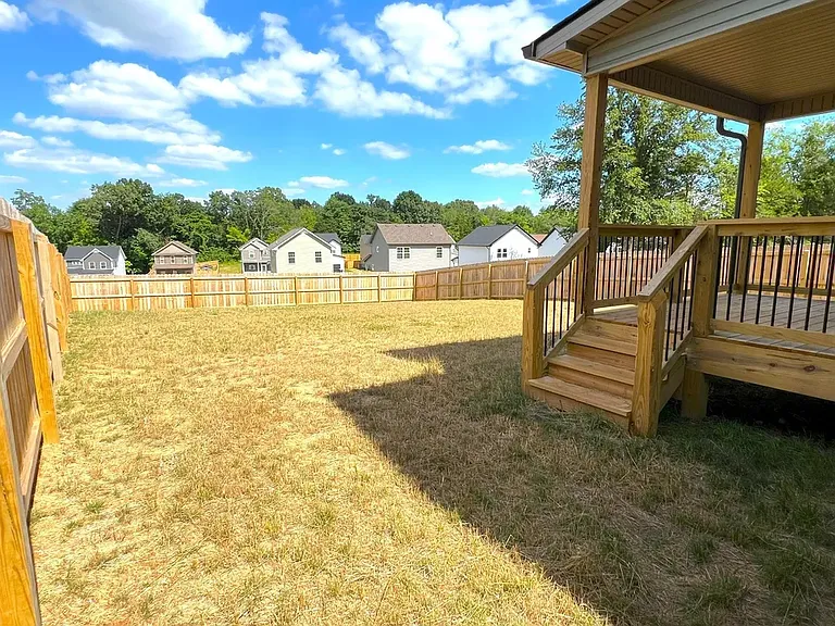 1346 Isaiah Dr — Photo 7