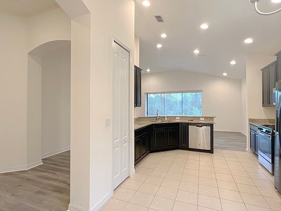 3rd image of 2356 Kaley Ridge Rd