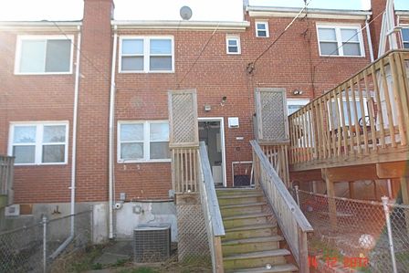 2nd image of 1241 Haverhill Rd