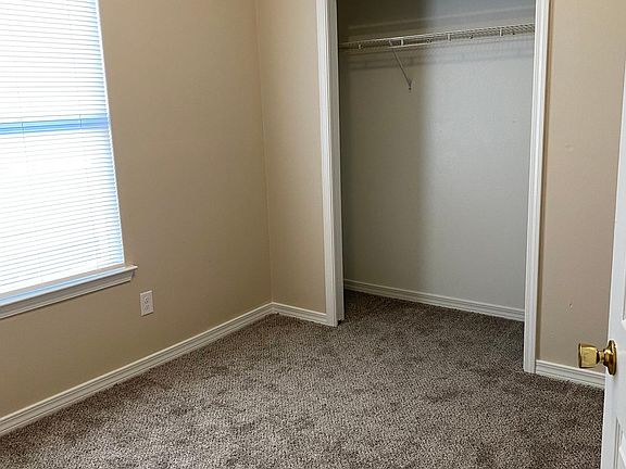 2nd image of 2028 Marquesas Ln