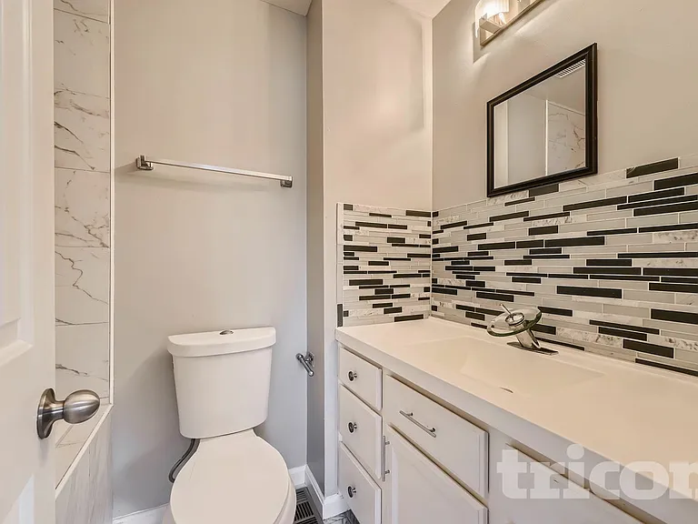 4744 Wainwright Cir — Photo 11