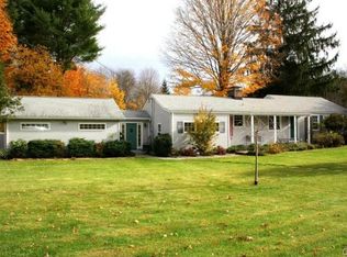296 Fan Hill Rd, Monroe, CT 06468