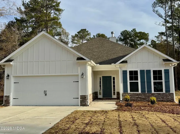 148 Country World Dr, Macon, GA 31211