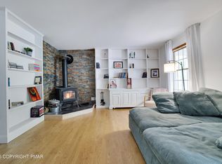 113 Hemlock Rd, Tannersville, PA 18372