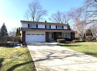 1414 N Salem Blvd, Arlington Heights, IL 60004