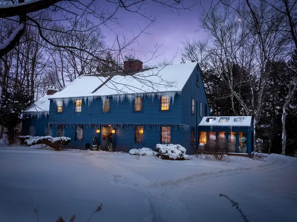 180 Grove Street, Rutland City, VT 05701