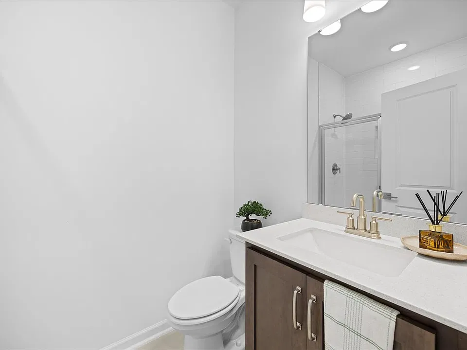 4416 Darius Ln