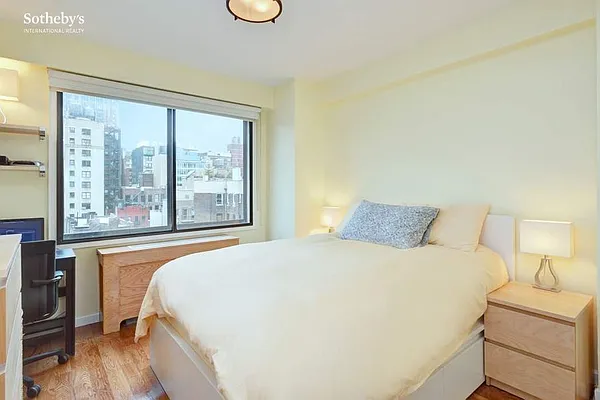 Rented by Sotheby's International Realty | media 11