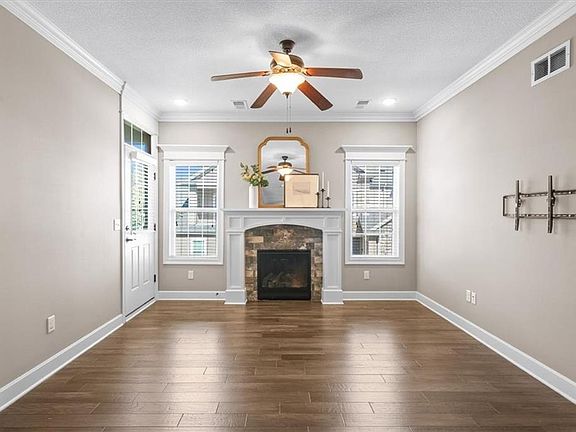 4th image of 16005 Fontana St APT 230