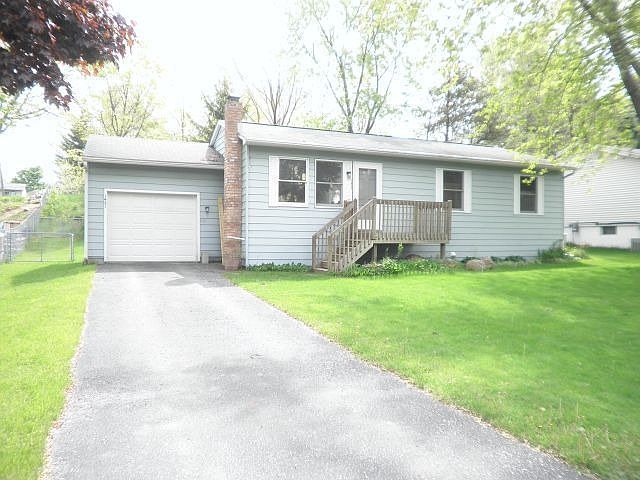 1st image of 1421 Veterans Dr
