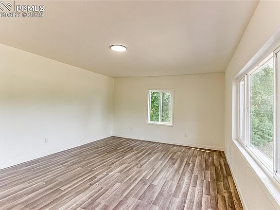 4th image of 801 Nickerson Ave