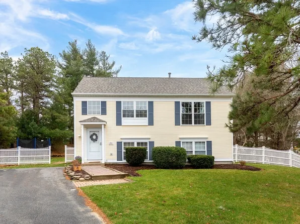 291 Raymond Rd, Plymouth, MA 02360