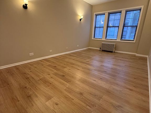 4th image of 1523 1/2 W Farwell Ave APT 1A
