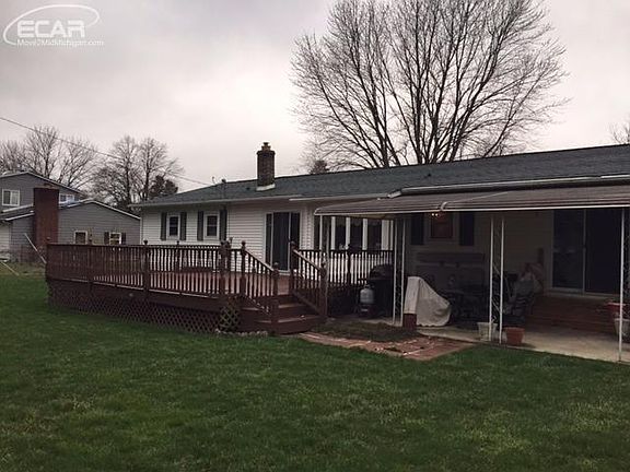 3rd image of 2084 Belle Meade Dr