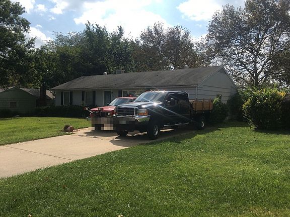 3rd image of 9144 Western Hills Dr
