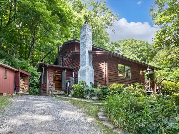 557 Tumbling Fork Rd, Waynesville, NC 28785