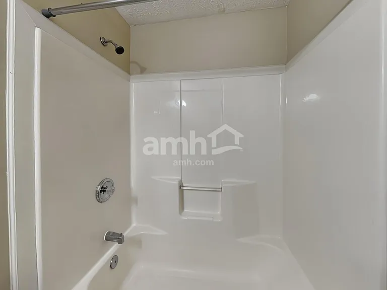 90 Adams Lake Ct — Photo 15
