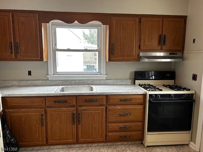 2 bed, 1.0 bath, 1000 sqft, $2,600 — Photo 3