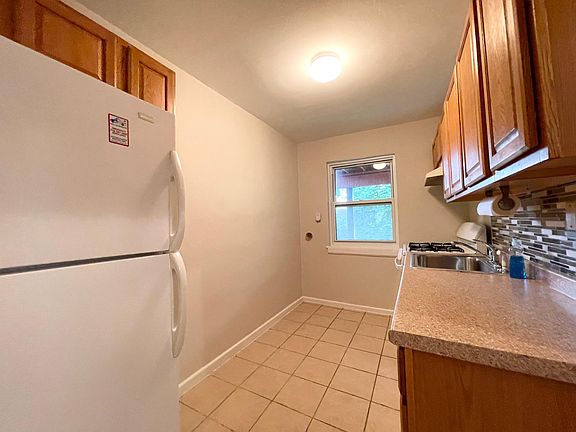 5th image of 7020 261st St #L1